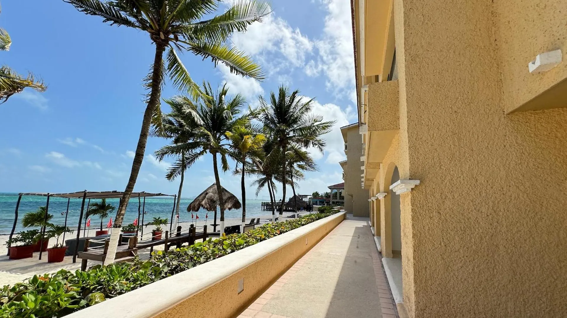 All Ritmo Cancun Resort & Water Park 4*,  المكسيك